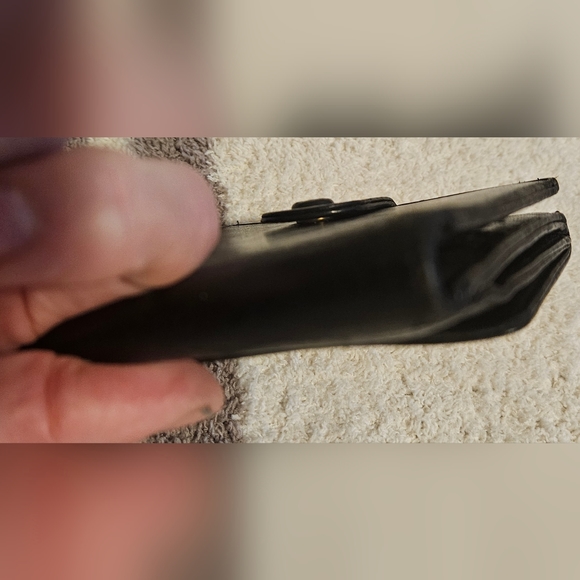 CHANEL Dbl snap compact wallet - Picture 3 of 12